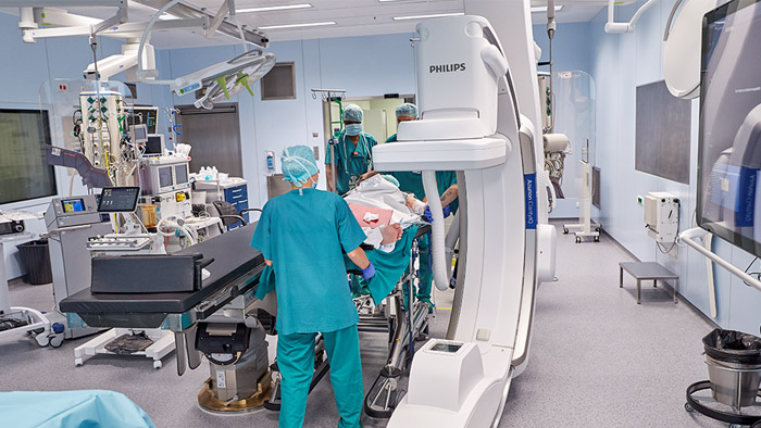 Гибридная операционная Philips Azurion с FlexArm