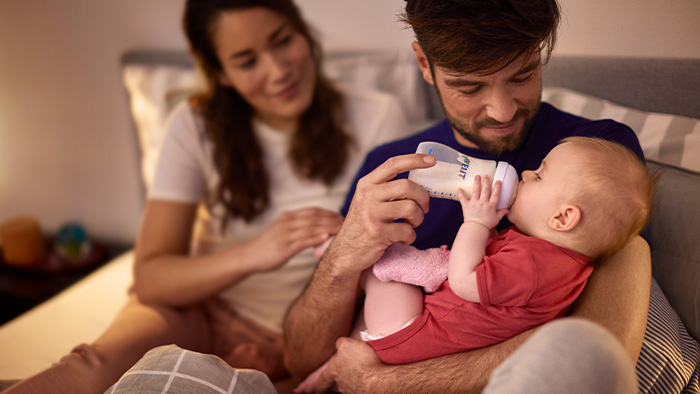 Искусственное вскармливание: нормы кормления, меню ребенка, первый прикорм