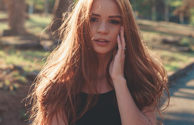 Причины сухости волос