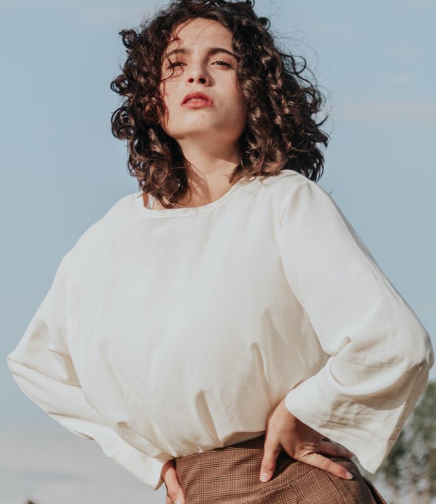 Как сделать тугие локоны с помощью плойки