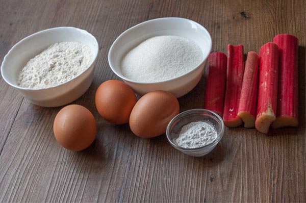 Пирог с ревенем