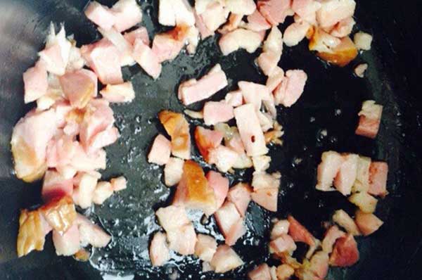 Сытный пирог со свининой и овощами