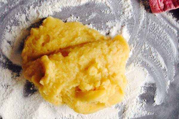 Сытный пирог со свининой и овощами