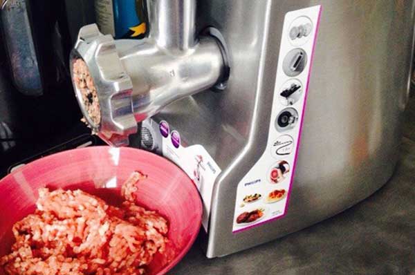 Сытный пирог со свининой и овощами