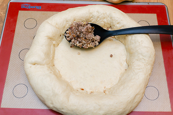 Сытный мясной пирог