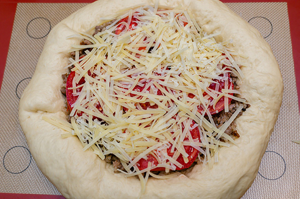 Сытный мясной пирог