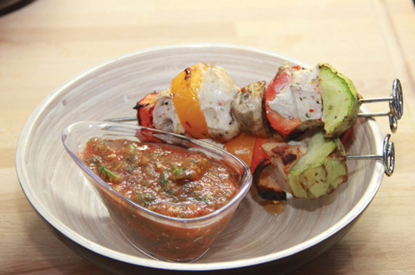 chicken skewers with vegetables and tomato sauce result 2