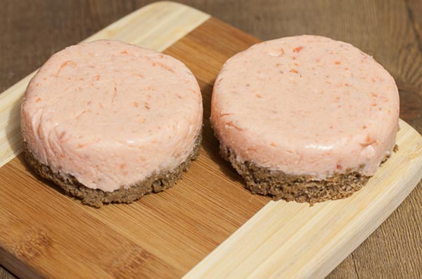 Рыбное суфле на ржаном хлебе