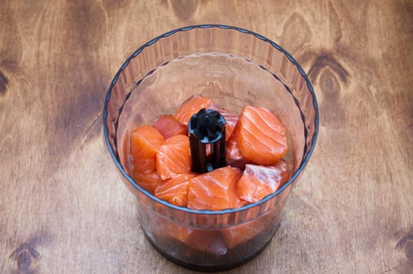 Рыбное суфле на ржаном хлебе