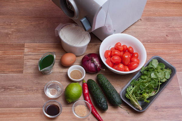 Тайский салат с пенне